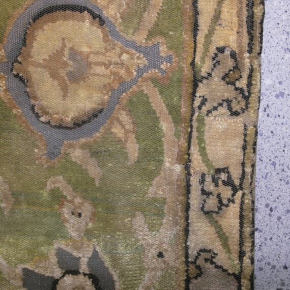 restauro di un tappeto polonaise